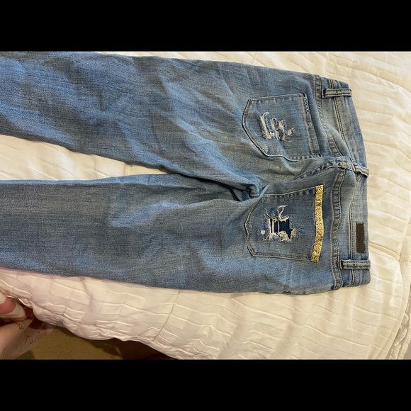 BlankNYC ripped skinny jeans with snake pocket - Picture 2 of 3